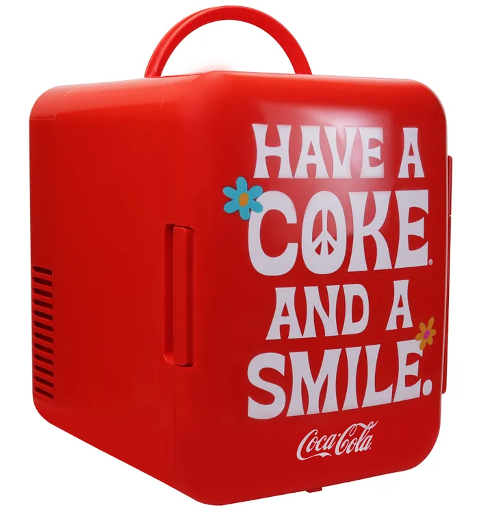Coca-Cola Smile 4 Liter Thermoelectric Cooler